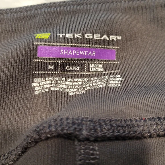 Gray Tech Gear Cropped Leggings - Picture 2 of 4